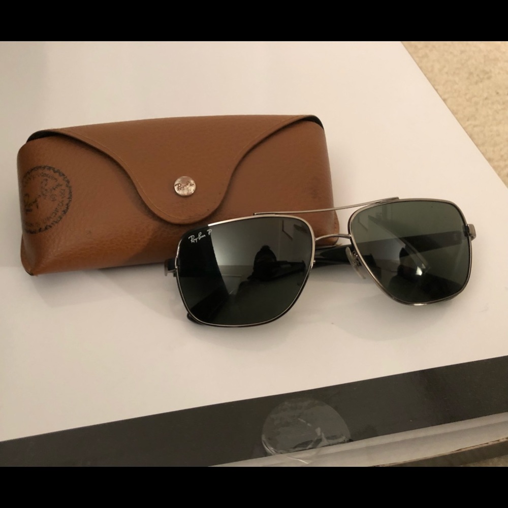 ••SOLD•• Authentic Ray-Ban Polarized Sunglasses!